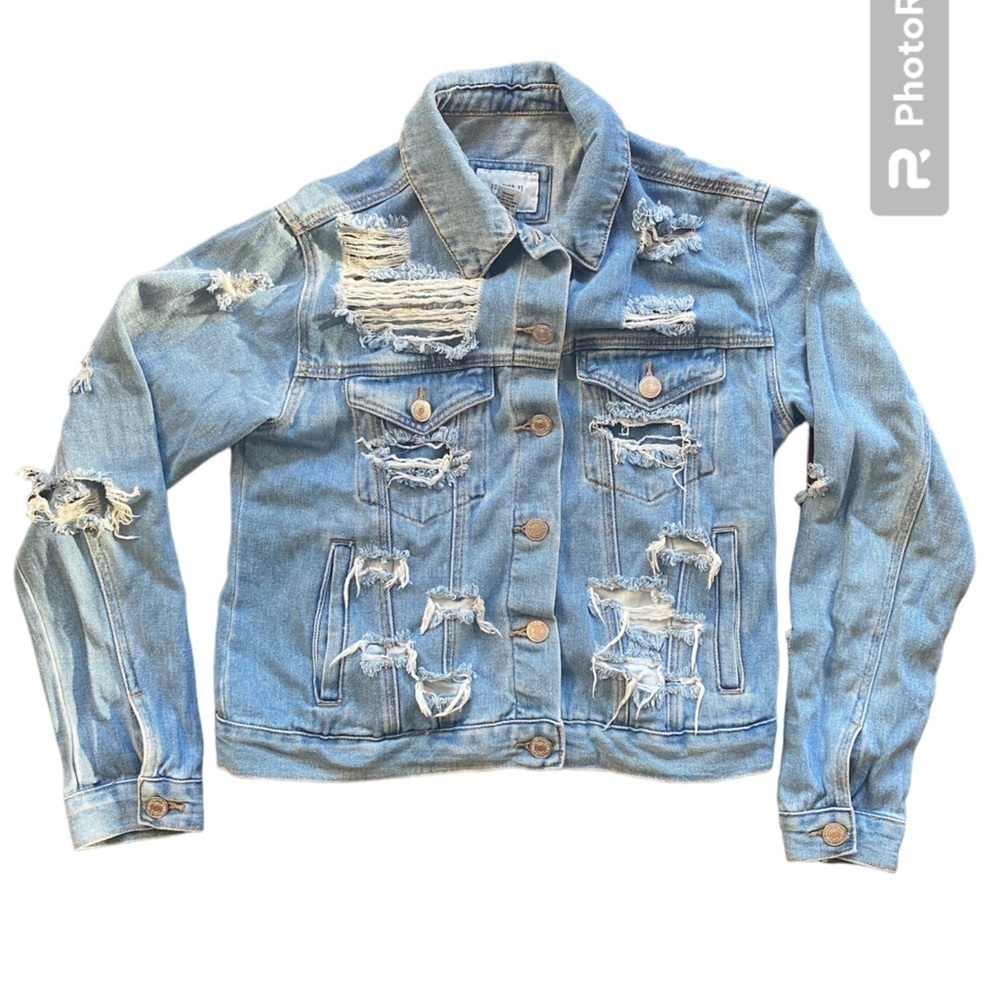 2/$15 Forever 21 Light Blue Denim Jacket Small